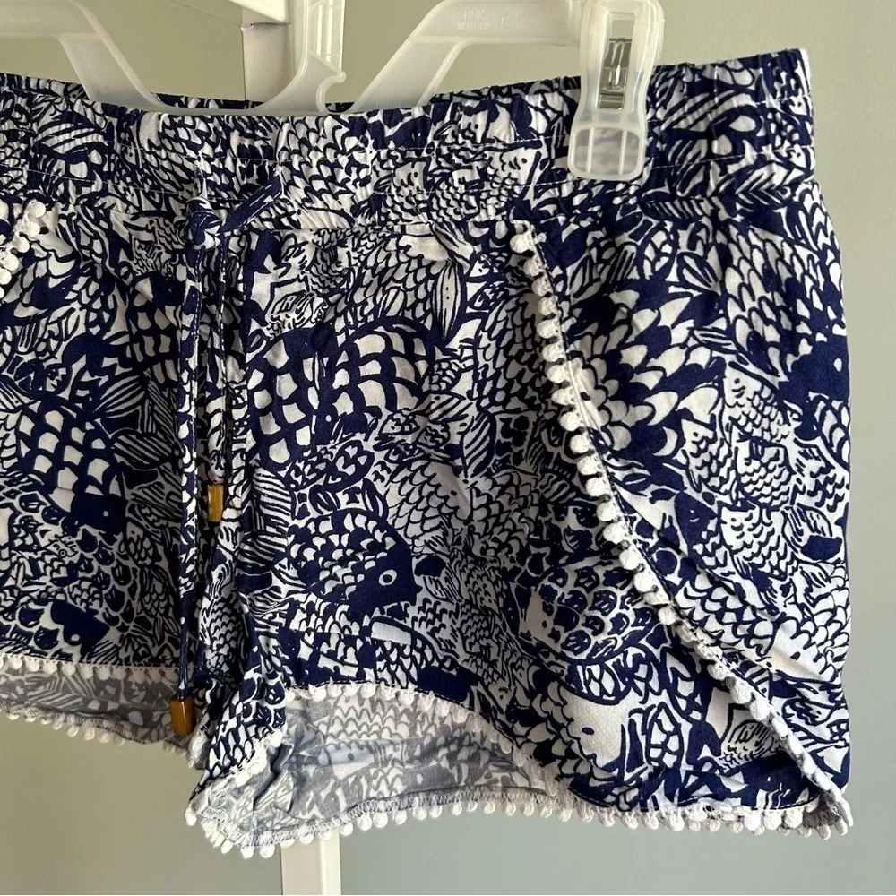 Lilly Pulitzer Navy White Upstream Shorts